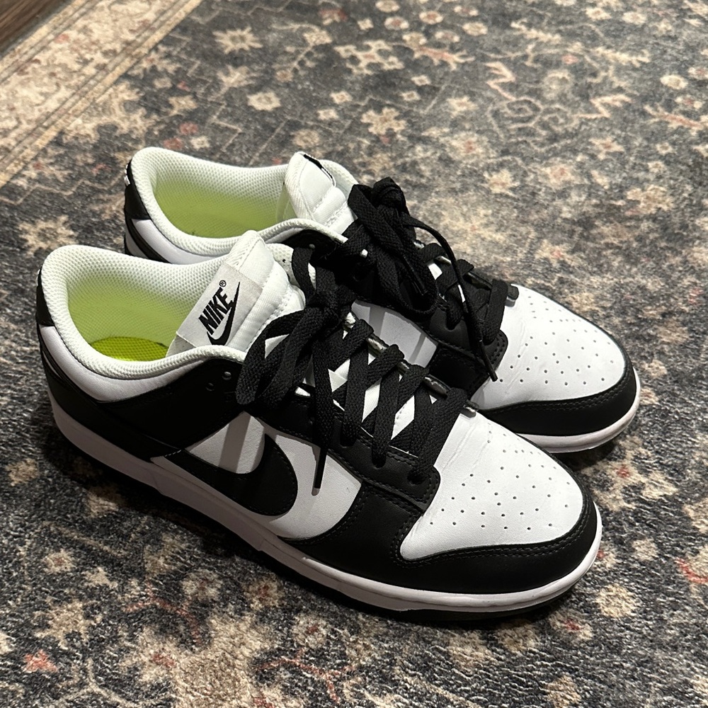 Nike Dunk Low women 10 black white panda
